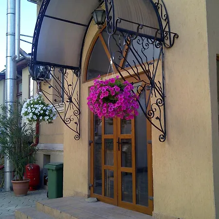 Casa de hóspedes Edel 3*